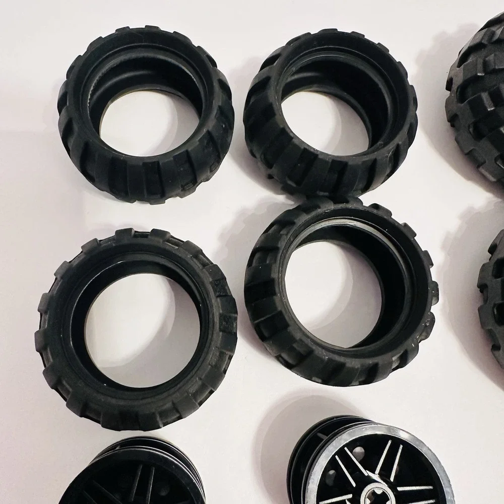 LEGO Tire and Rim Lot of 16 Parts. 43.2x26 & 56x26 LEGO Technic Wheels Tires